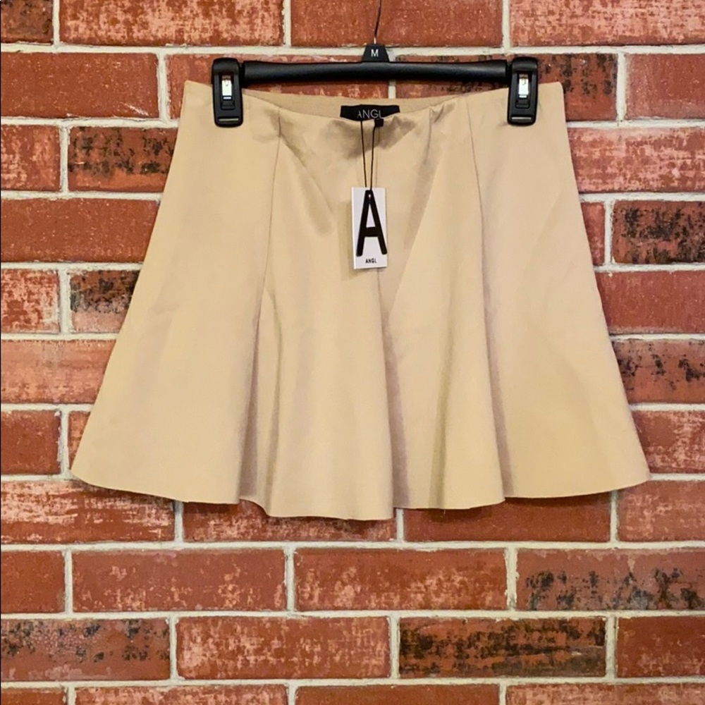 “ANGL” flowy, BRAND NEW, mid thigh skirt